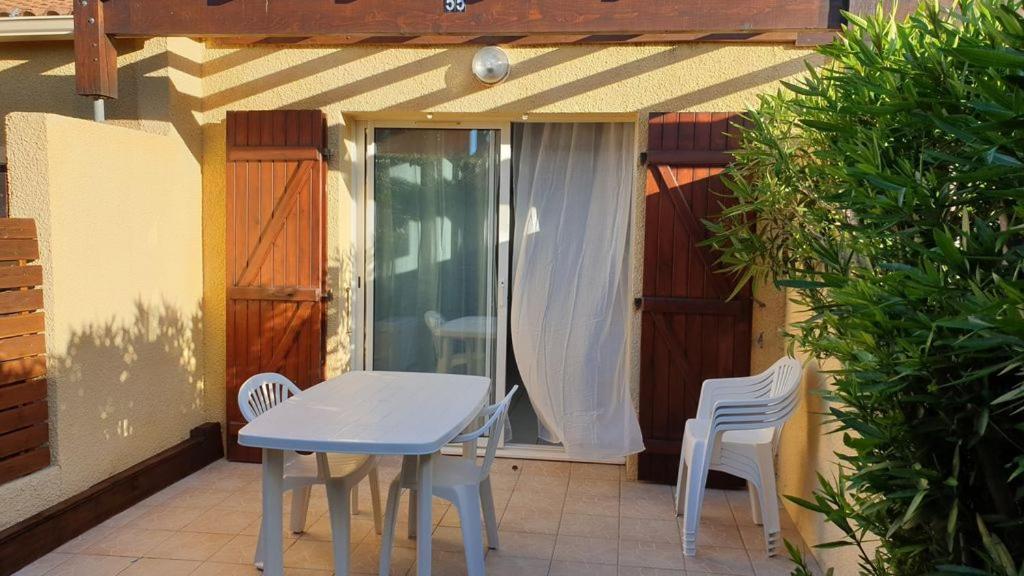 Charmant Pavillon Proche Plage - Piscine & Parking Apartment Narbonne-Plage Exterior photo